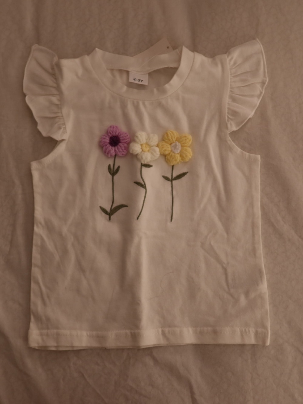 Girls 2-3Y NWT White Flutter Sleeve Tee with Embroidered Flowers